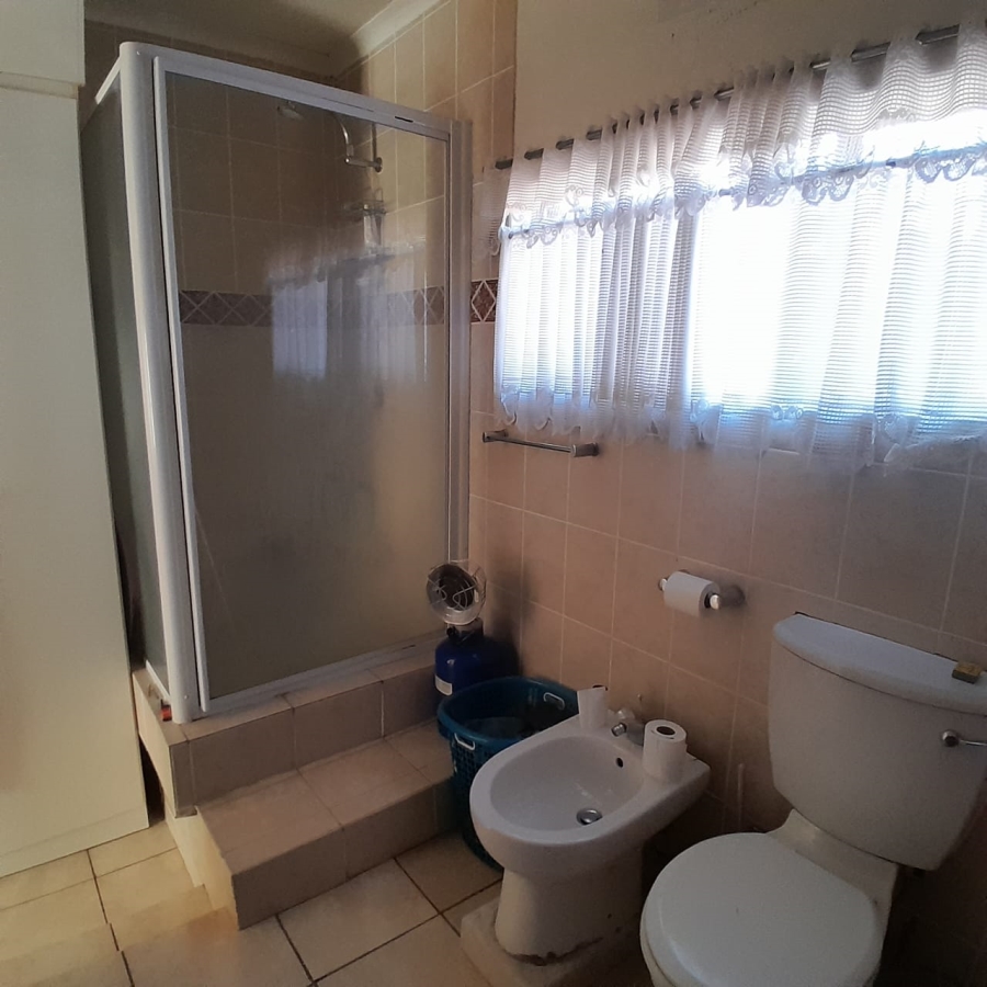 4 Bedroom Property for Sale in Schietfontein North West